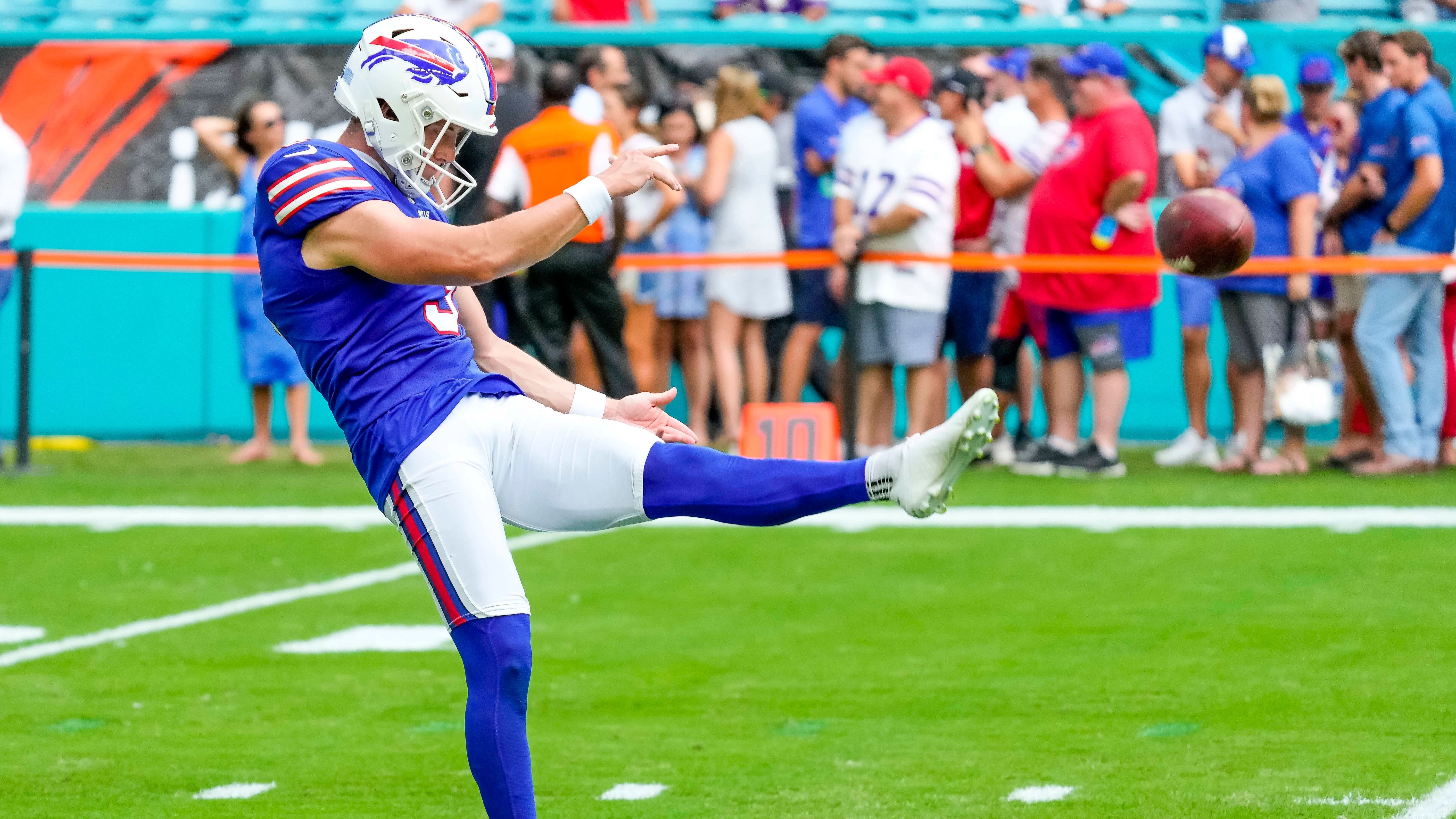 <strong>Matt Haack (Punter)</strong><br>Punter Matt Haack erhält zudem einen Einjahresvertrag. Im Mai 2023 hatte der 29-Jährige für ein Jahr und 1,125 Millionen Dollar bei den Arizona Cardinals unterschrieben, wurde aber noch vor der Saison entlassen und stand zuletzt im Practice Squad der Cleveland Browns. 2021 hatte sich Haack bereits für drei Jahre und 5,475 Millionen Dollar an die Bills gebunden, wurde 2022 aber vor die Tür gesetzt.