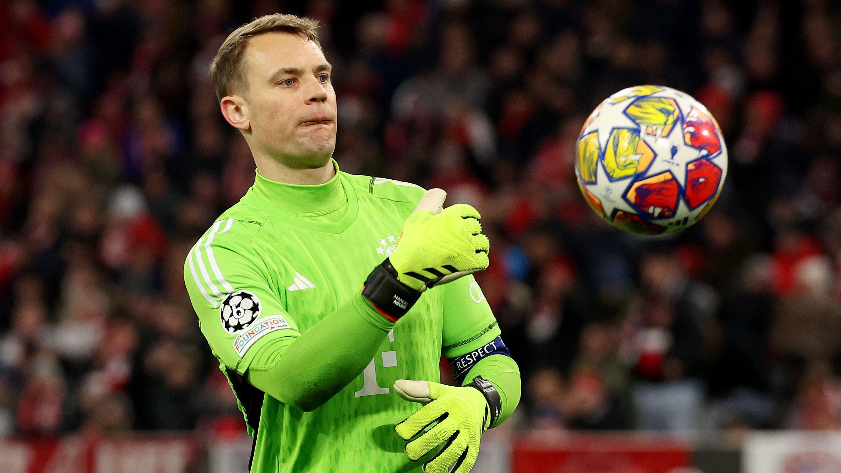 <strong>Manuel Neuer</strong><br>Eigentlich sollte man meinen, dass dem mehrfachen Welttorhüter Manuel Neuer niemand gewachsen ist. Seit der Rückkehr von seiner schweren Beinverletzung zeigt Neuer stets gute Leistungen - aber eben keine überragenden ...