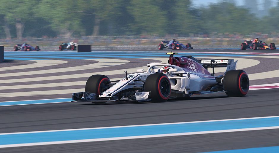 
                <strong>F1 2019</strong><br>
                Neue Saison, neues Spiel: Momentan fahren Brenden Leigh und Co. in der F1 Pro Series die Schlitten der laufenden Formel-1-Saison. Doch im kommenden Jahr wird dann auf F1 2019 umgestellt. Wie die eSport-Unterstützung der Formel 1 aussehen wird, steht allerdings noch nicht fest.
              