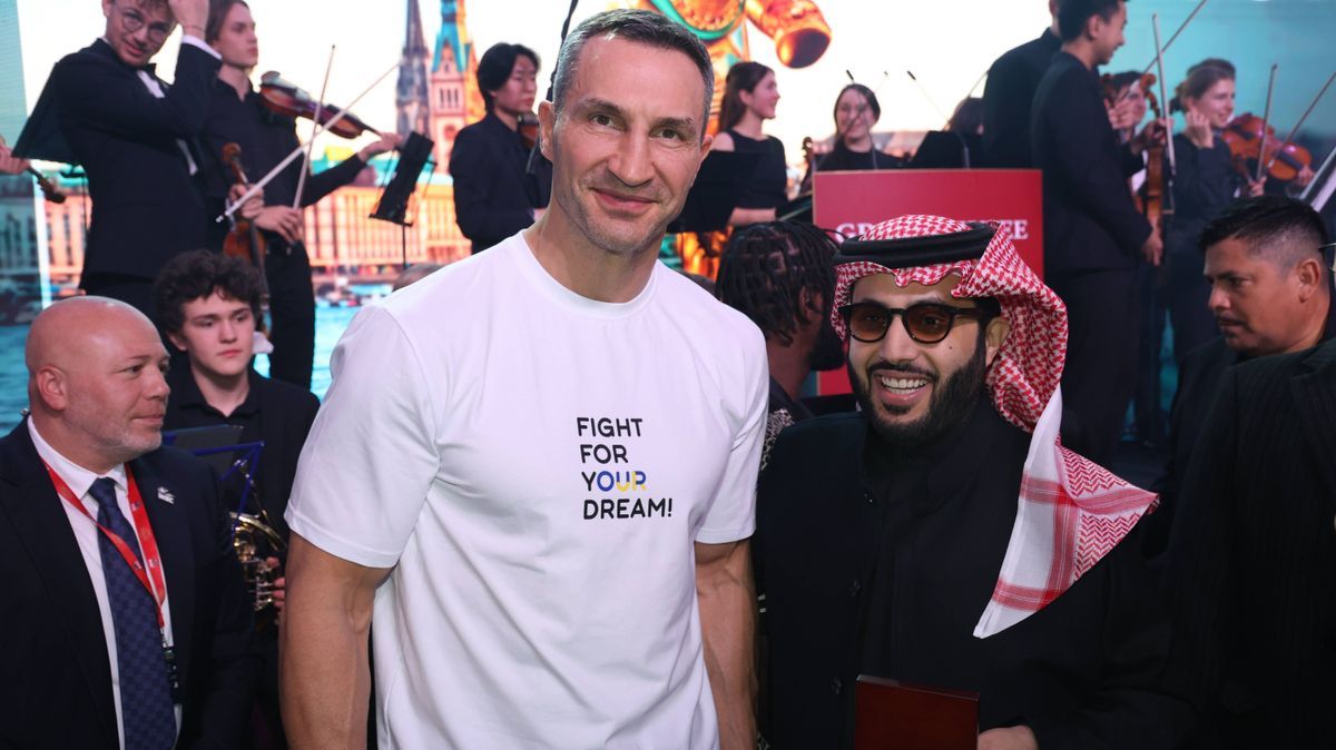 Wladimir Klitschko mit Turki Al Sheikh