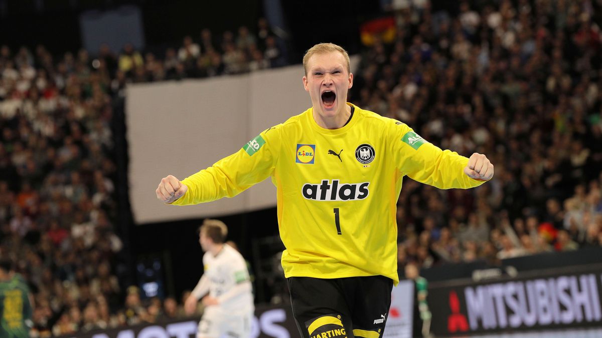 Foto : überragend in Form war heute Torhüter David SPÄTH ( Deutschland ) Handball deutsche Nationalmannschaft, WM Vorbereitung am Sa. 11.01.2025 in Hamburg Länderspiel Deutschland - Brasilien 28 - ...