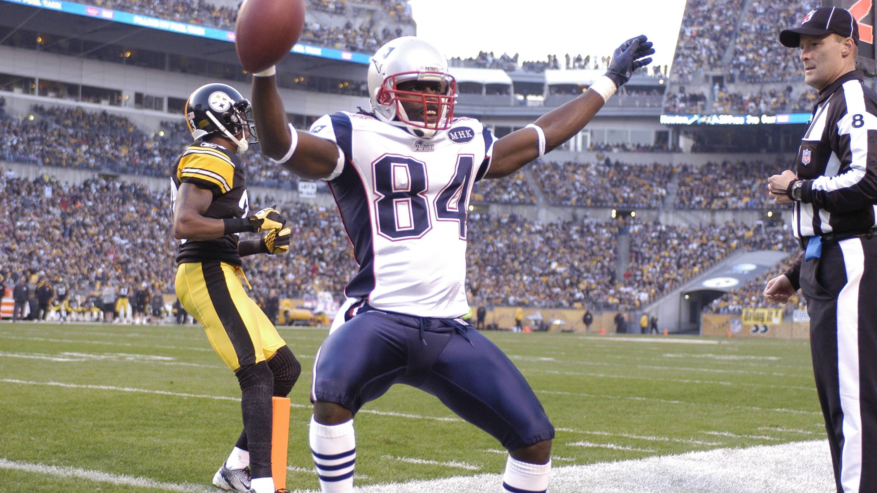 <strong>Deion Branch (2005) - Wide Receiver, New England Patriots</strong>