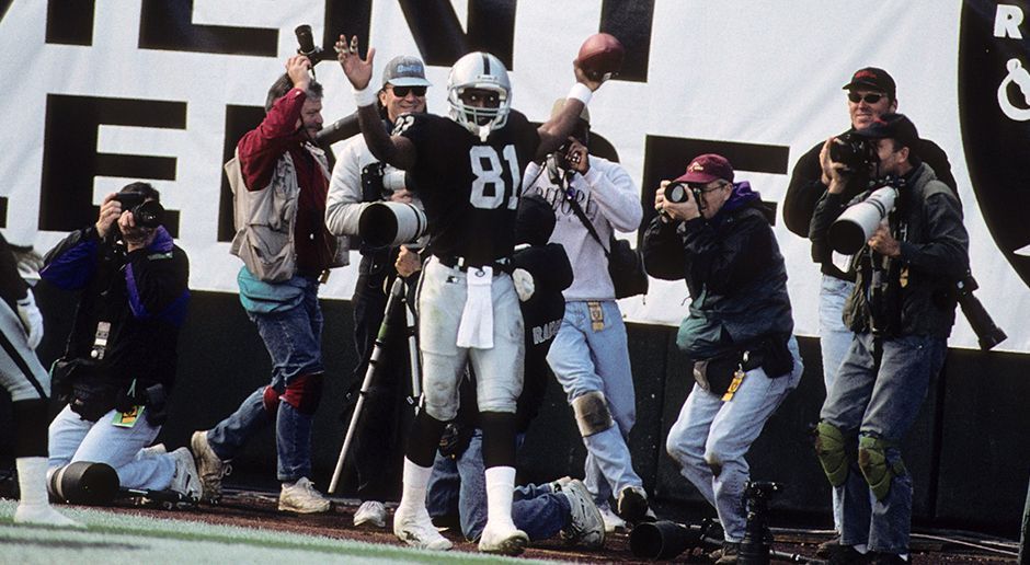 
                <strong>Platz 9 (geteilt): Tim Brown</strong><br>
                Wide Receiver100 Receiving TouchdownsAktiv: 1988 bis 2004 bei den Los Angeles Raiders und den Tampa Bac Buccaneers
              