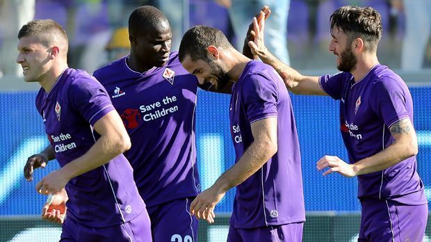 
                <strong>Florenz</strong><br>
                AC Florenz: Nach dem Abgang von Mario Gomez läuft es wieder rund für die Fiorentina. Zusammen mit Inter Mailand führt Florenz mit 27 Punkten die Serie A an - vor allem dank der Heimstärke. 15 Punkte holte der Traditionsklub bislang im Artemio Franchi (13:3 Tore).
              