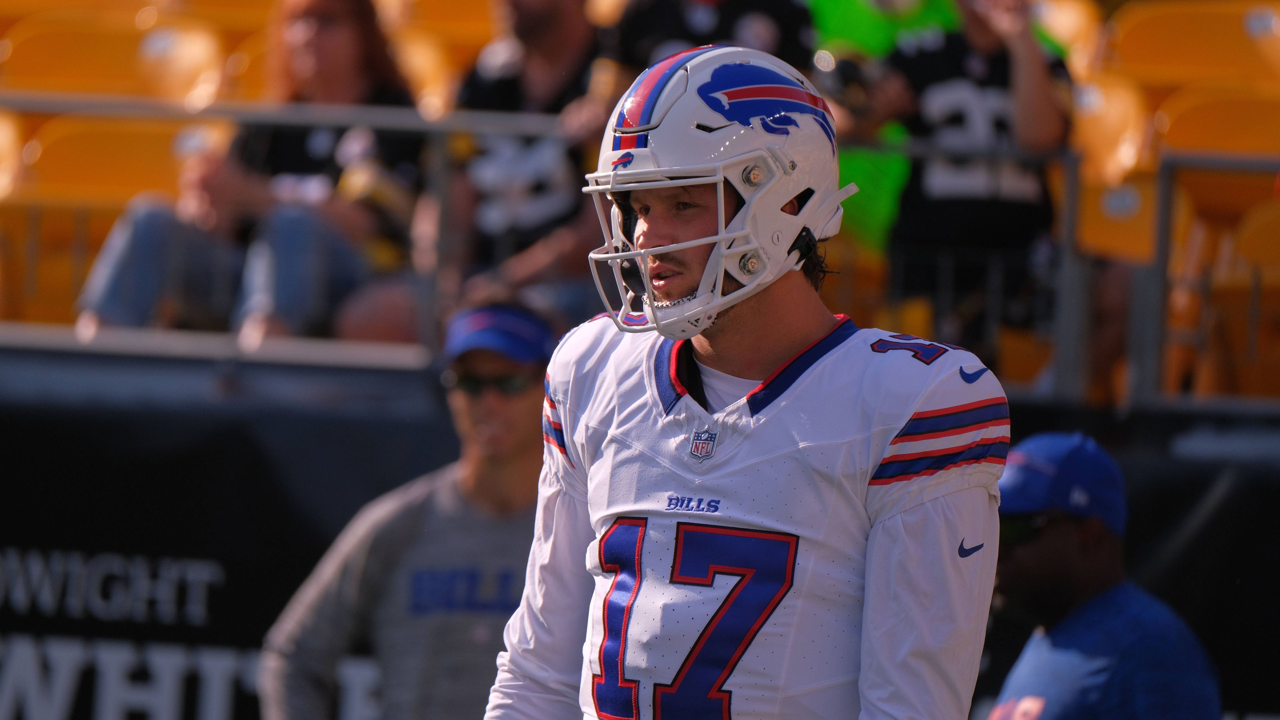<strong>Josh Allen (Buffalo Bills)</strong><br>Sechste NFL-Saison für Allen, alle spielte er für die Buffalo Bills. Er ist inzwischen einer der Top-Quarterbacks der NFL und mit den Bills Mitfavorit auf den Super Bowl in dieser Saison. Mehr als das AFC-Championship Game war bisher allerdings nicht drin für Allen und die Bills.