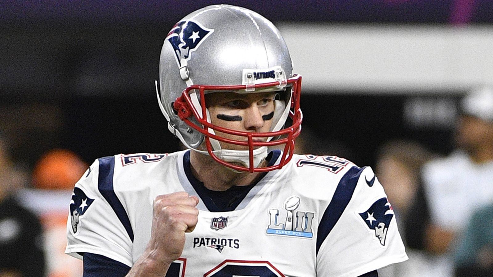 
                <strong>New England Patriots (2 Spieler)</strong><br>
                1 Tom Brady (QB), 15 Rob Gronkowski (TE)
              