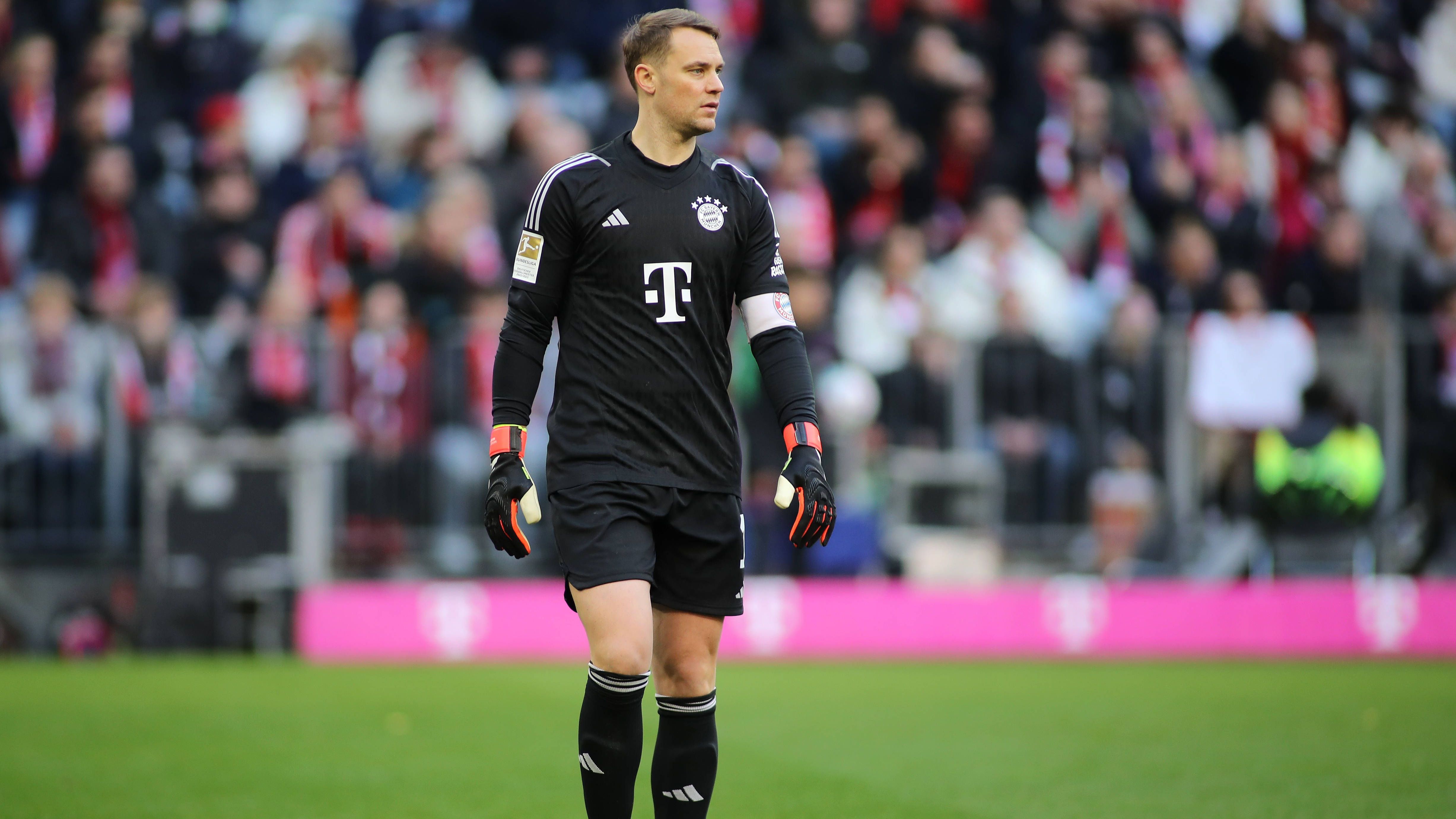 <strong>Manuel Neuer</strong><br>Muss erst nach 33 Minuten eingreifen, als eine Flanke von Honorat fast ins Tor fällt. Leitet nur zwei Minuten später das 0:1 mit einem missglückten Pass ein. Danach fast gar nicht mehr geprüft. <strong><em>ran</em>-Note: 4</strong>