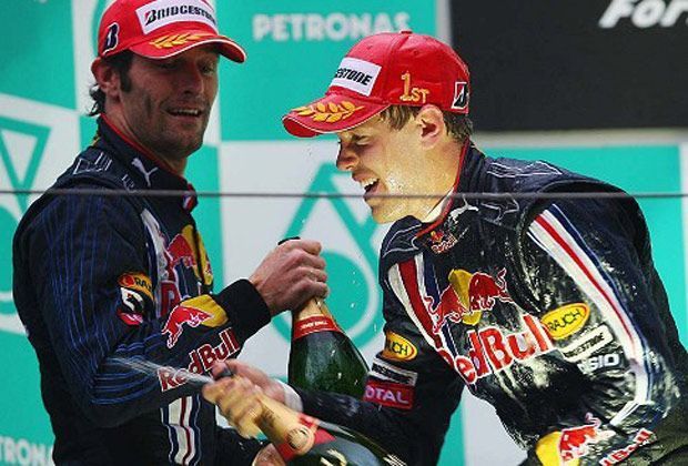 
                <strong>Wechsel zu Red Bull</strong><br>
                Zur Saison 2009 wechselte Vettel von Toro Rosso zum Schwesterteam Red Bull Racing. Dort fuhr er an der Seite von Mark Webber und wurde auf Anhieb Vize-Weltmeister
              