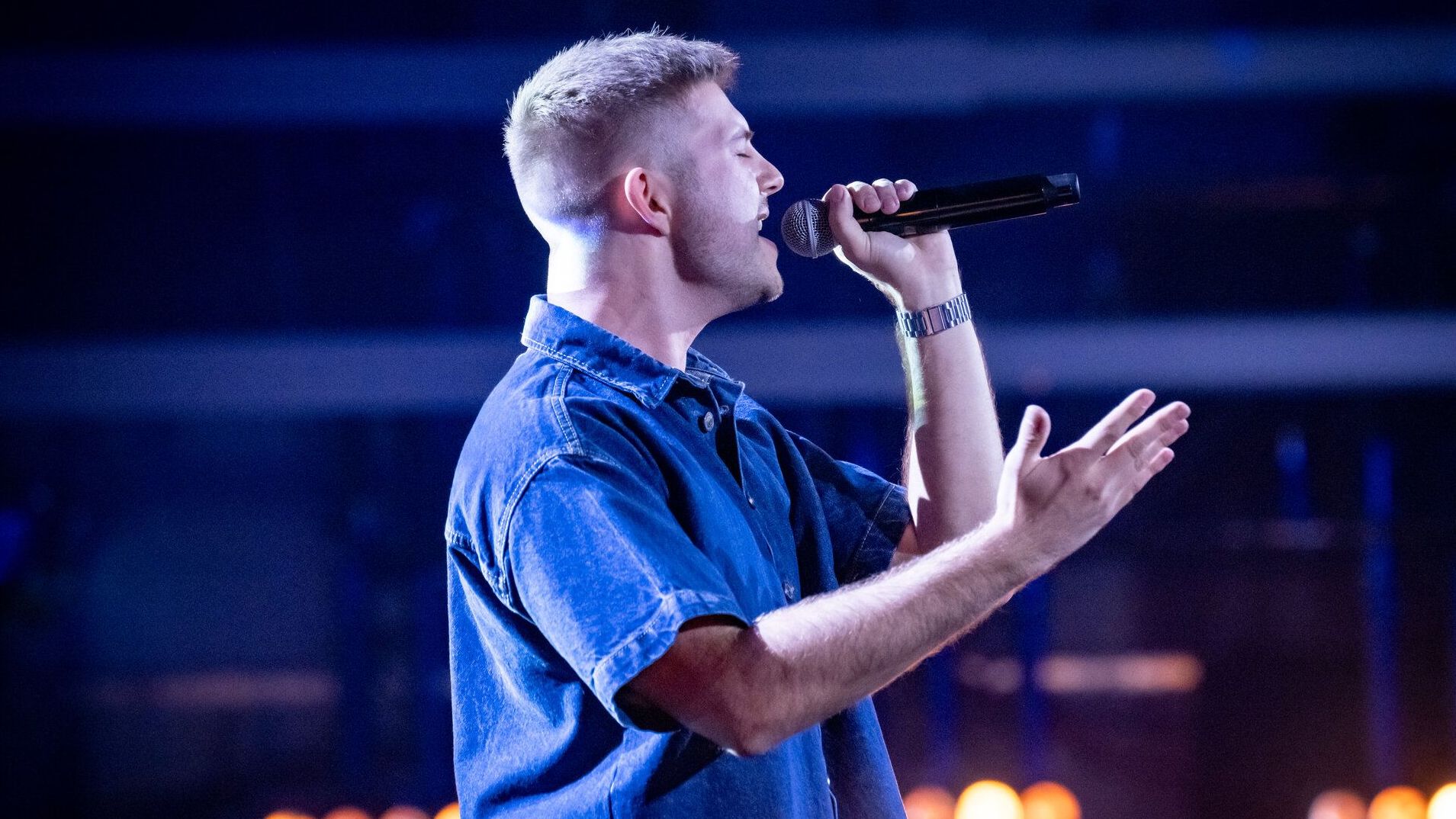 Niklas Gajzler (21) aus der Nähe von Bamberg singt "Dancing On My Own" von Calum Scott - "Ich möchte der Welt meine Stimme zeigen und Menschen mit meiner Musik berühren."