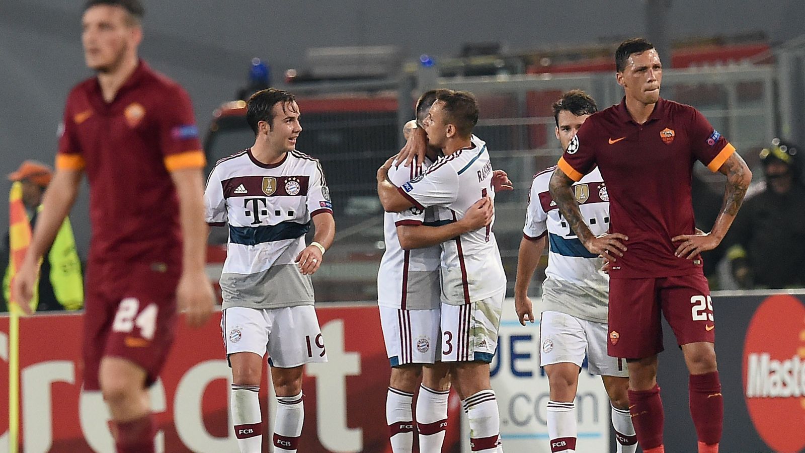 <strong>AS Rom - FC Bayern München 1:7 (21. Oktober 2014)</strong><br>
                AS Rom – FC Bayern München 1:7, 21. Oktober 2014: 4:0 nach 30 Minuten, die Italiener wissen kaum, wie ihnen geschieht. Erwähnenswert: Beim FC Bayern kommen am Ende sechs verschiedene Torschützen zusammen. Nur Arjen Robben trifft doppelt.
