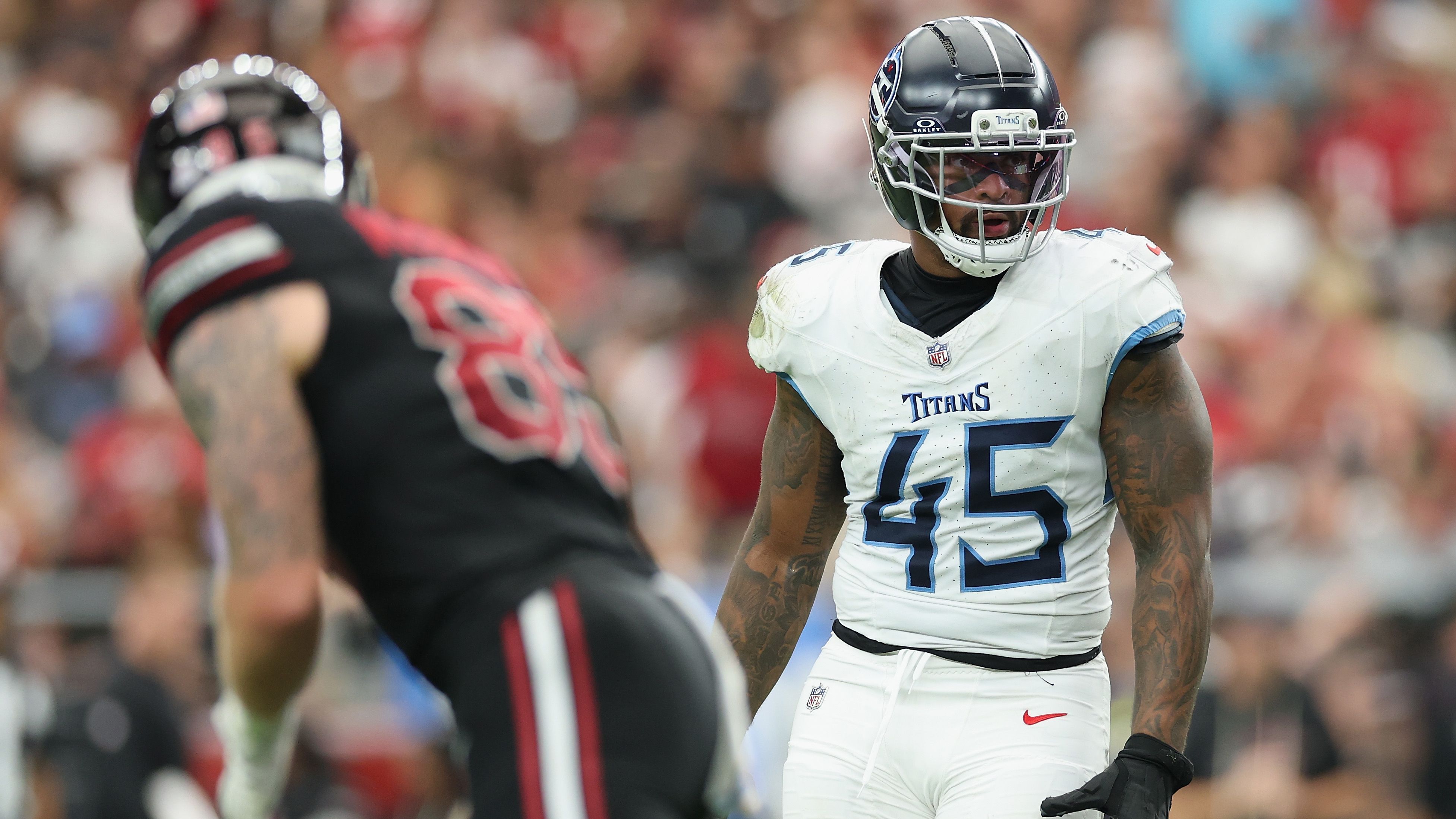 <strong>Dre'Mont Jones (Baltimore Ravens)</strong><br><em>Wie "ESPN" berichtet, verstärken sich die Baltimore Ravens mit Pass Rusher Dre'Mont Jones von den Tennessee Titans. Der Linebacker, der insgesamt nur neun Spiele für die Titans spielte, wird für einen Conditional Fifth Round Pick nach Maryland getradet. Treten bestimmte Bedingungen ein, wird der Pick zu einem Viertrundenpick. Jones verabschiedete sich auf Social Media bereits von den Titans-Fans.</em>