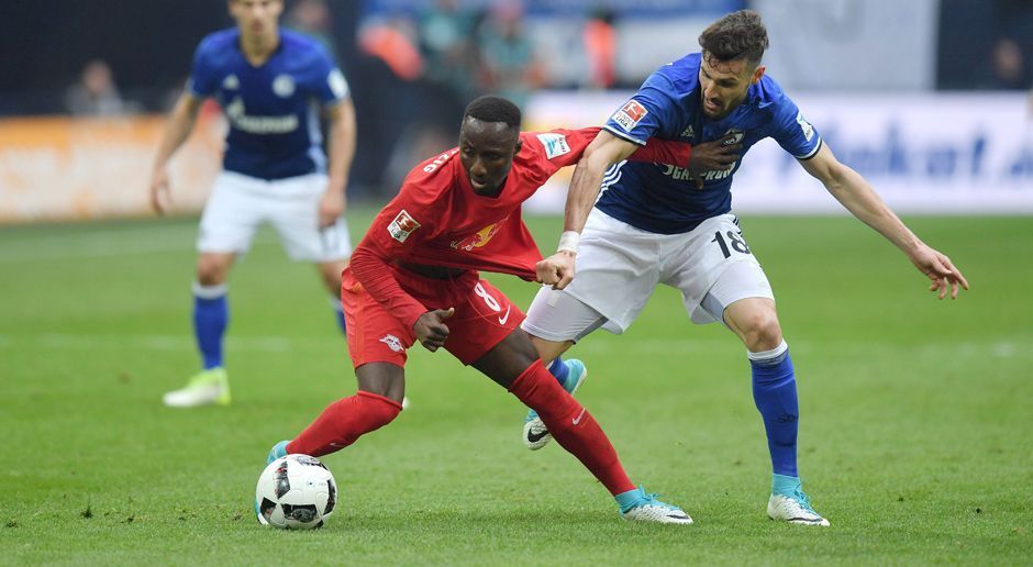 
                <strong>Naby Keita</strong><br>
                Zunächst umsichtiger Ankurbler im Mittelfeld hinter Forsberg, nahm auch mal das Tempo heraus, wenn nötig. Teilweise mit starken Pässen im Spielaufbau, war aber vor allem in der zweiten Halbzeit zu oft abgemeldet, war kaum noch zu sehen. ran.de-Note: 4+
              