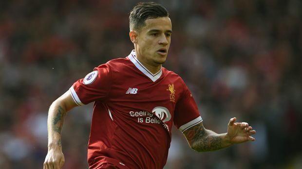 
                <strong>Philippe Coutinho (FC Liverpool)</strong><br>
                Der Brasilianer Philippe Coutinho war schon im Sommer ein ganz großes Thema beim FC Barcelona, doch ein Transfer von Liverpool nach Spanien scheiterte - die Vereine konnten sich nicht einigen. Aber aufgeschoben, ist bekanntlich nicht aufgehoben und so könnte der 25-Jährige im Winter offenbar erneut ein Transferziel der Katalanen werden. Laut "Mundo Deportivo" sollen die "Reds" im Januar wohl auch 50 Millionen Euro weniger Ablöse verlangen - also "nur" noch 150 Millionen Euro.
              