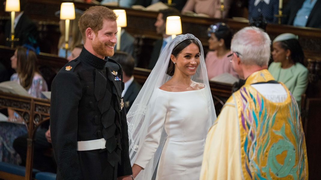 Lucky Harry: Oma Elizabeth erlaubte schließlich die Gesichtsbehaarung zur Hochzeit.