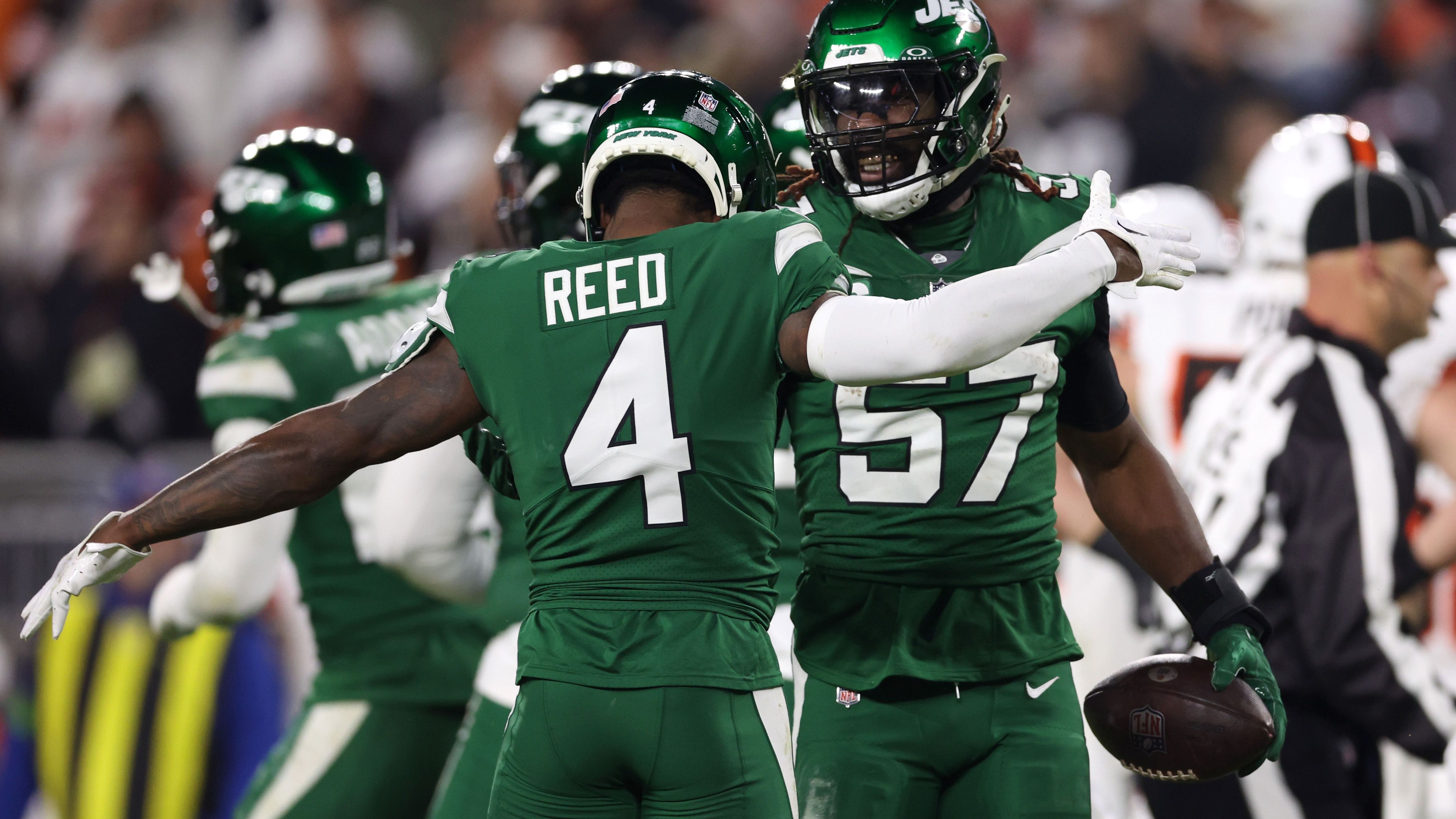 <strong>New York Jets: D.J. Reed (Cornerback)</strong><br>
                Für drei Jahre und 33 Millionen US-Dollar unterschrieb D.J. Reed vor der Saison 2022/23 bei den New York Jets. Über die letzten beiden Spielzeiten entpuppte er sich als wichtige Säule für die Jets-Defensive. Zudem bestritt er 32 der 34 Spiele der Jets in dieser Zeitspanne.