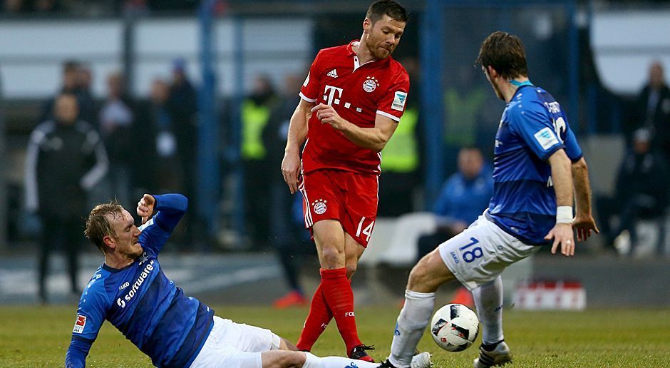 
                <strong>SV Darmstadt 98 gegen FC Bayern München</strong><br>
                Mit der gleichen Quote würde Tipico einen Auswärtssieg des SV Darmstadt 98 beim FC Bayern München belohnen. Denn wer darauf tippt, dass die Hessen in dieser Saison ein Spiel gegen den Rekordmeister gewinnen, würde für einen eingesetzten Euro elf Euro einsacken.
              