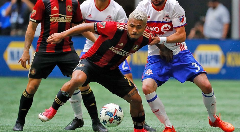 
                <strong>Mittelstürmer: Josef Martinez (Atlanta United)</strong><br>
                Josef Martinez ist frech. Martinez ist abgezockt. Martinez ist gefährlich! Der Nationalspieler Venezuelas hat sich in die Herzen der Atlanta-Fans gespielt und führt in diesem Jahr wieder die Torjägerliste (vier Trefer) an. Er kam 2017 von FC Turin für 4,5 Millionen Euro in die MLS.
              