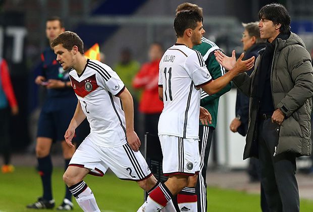 
                <strong>Sebastian Jung</strong><br>
                Es war zwar nur ein Kurzeinsatz für den Frankfurter, aber jede Minute im DFB-Trikot zählt. 
              