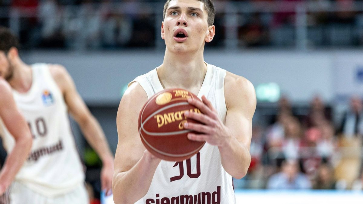 Basketball-Hoffnung: Ivan Kharchenkov