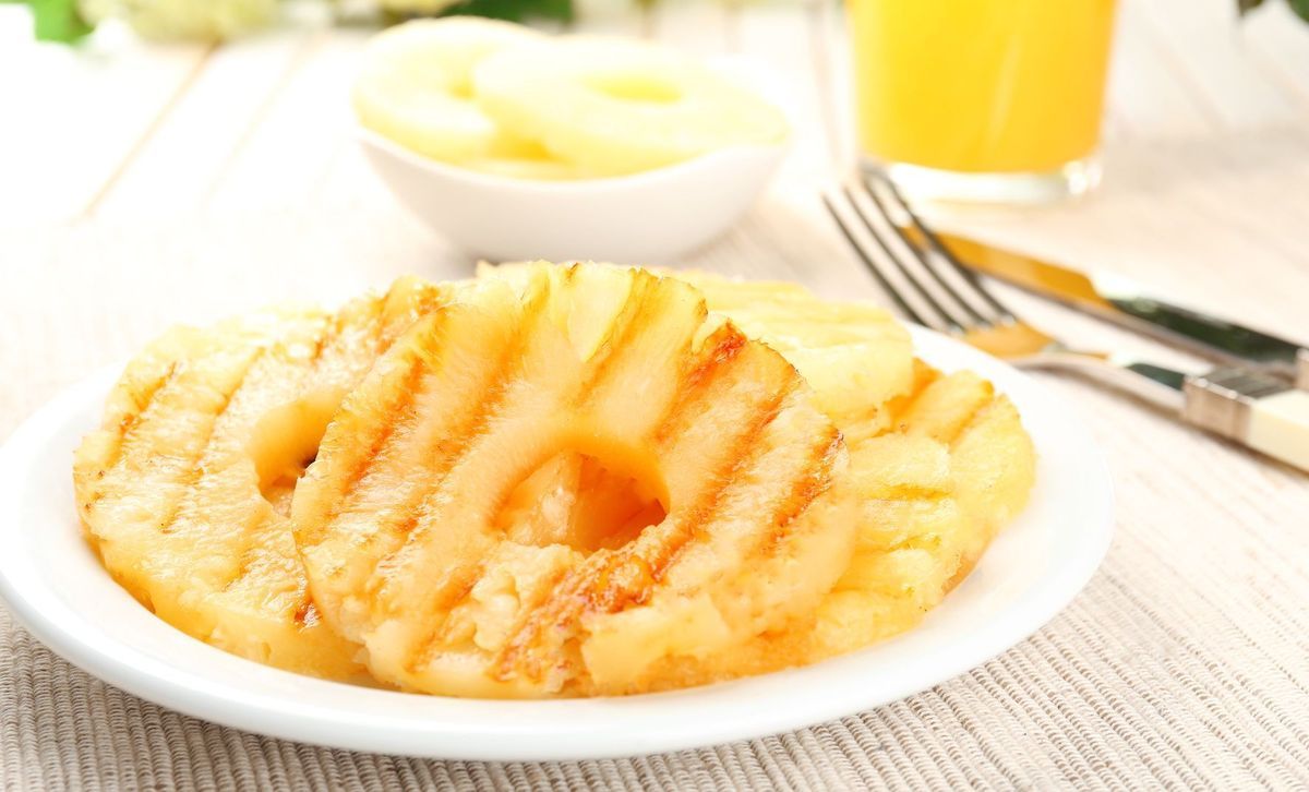 Ananas-grillen