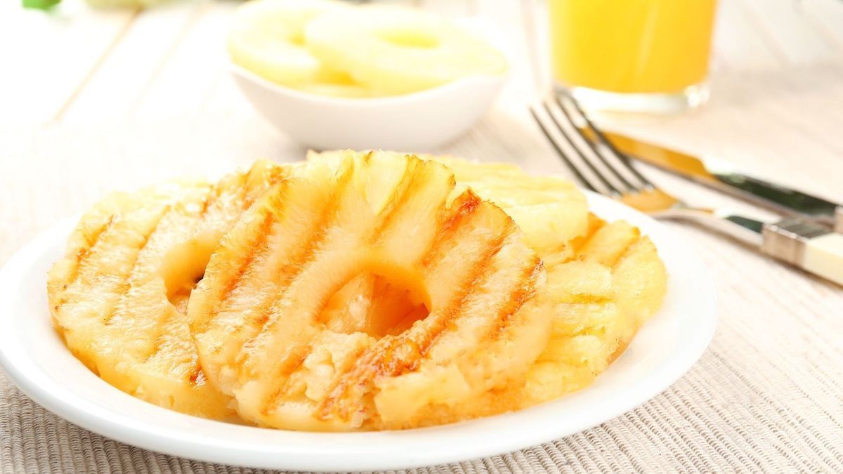 Ananas-grillen