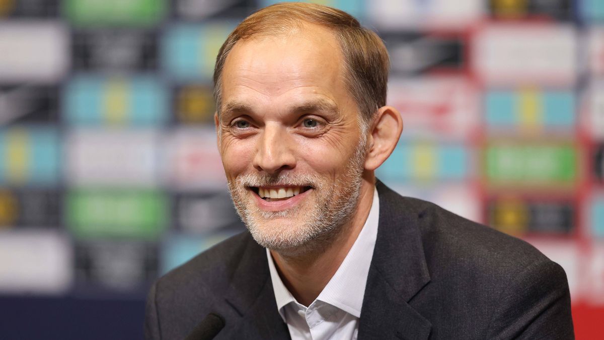 Thomas Tuchel lacht bei seiner Vorstellung