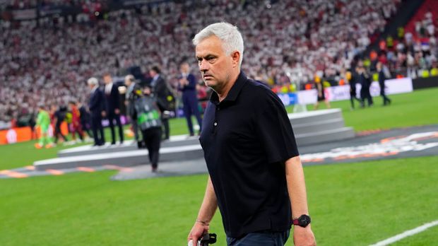 Roms Startrainer Jose Mourinho nach dem verlorenen Europa-League-Finale