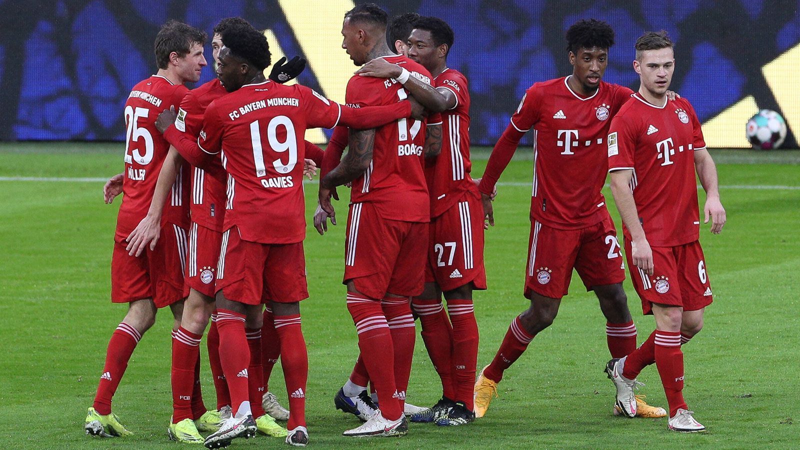 
                <strong>Bayern revanchiert sich für Hinrunden-Pleite</strong><br>
                In der Hinrunde kassierte der FC Bayern eine 1:4-Klatsche in Hoffenheim. Doch das ist vergessen. Mit genau demselben Ergebnis ließen die Münchner den Gästen diesmal keine Chance. Dabei lieferte nahezu die gesamte Mannschaft eine tadellose Leistung ab. Hier die Spieler in der Einzelkritik. 
              