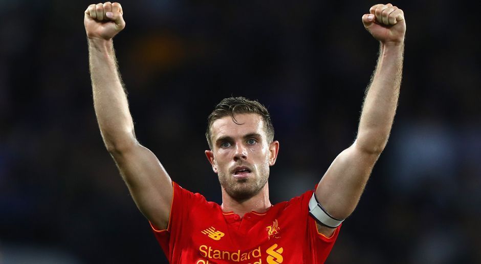 
                <strong>Platz 1: Jordan Henderson (FC Liverpool) - 830 Pässe</strong><br>
                Platz 1: Jordan Henderson (FC Liverpool, Zentrales Mittelfeld) - 830 erfolgreich gespielte Pässe.
              