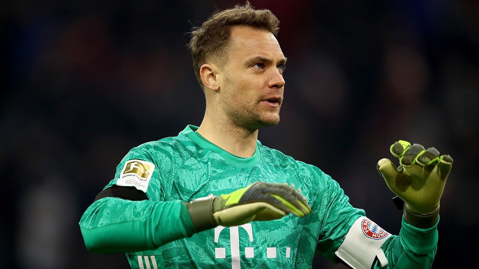 
                <strong>Manuel Neuer (Bayern München)</strong><br>
                Hat zunächst einen überraschend ruhigen Sonntagabend. Wird erstmals in der 41. Minuten nach einer Ecke geprüft. Hat einen kurzen Aussetzer in der 48., als er den Strafraum verlässt und sich von Werner austanzen lässt. In der zweiten Hälfte mehr beschäftigt, doch die Leipzig-Spieler verballern auch größte Chancen. ran-Note: 3
              