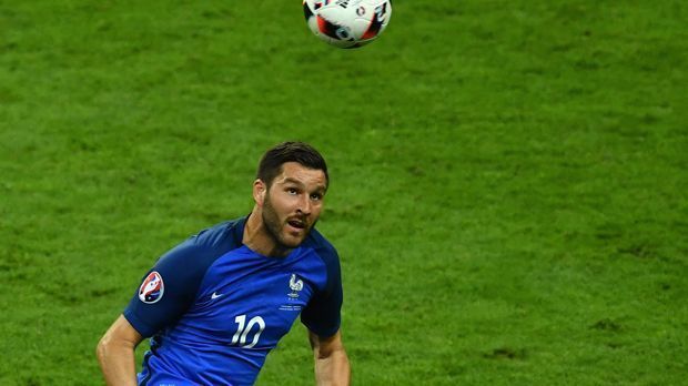 
                <strong>Andre-Pierre Gignac</strong><br>
                Andre-Pierre Gignac: Der Mann aus Mexiko ersetzte den glücklosen Giroud und versprühte in seinen wenigen Spielminuten schon deutlich mehr Torgefahr als sein Vorgänger. Hätte in der Nachspielzeit zum Mann des Tages werden können, scheiterte aber nach einer klasse Einzelaktion am Pfosten. ran-Note: 3
              