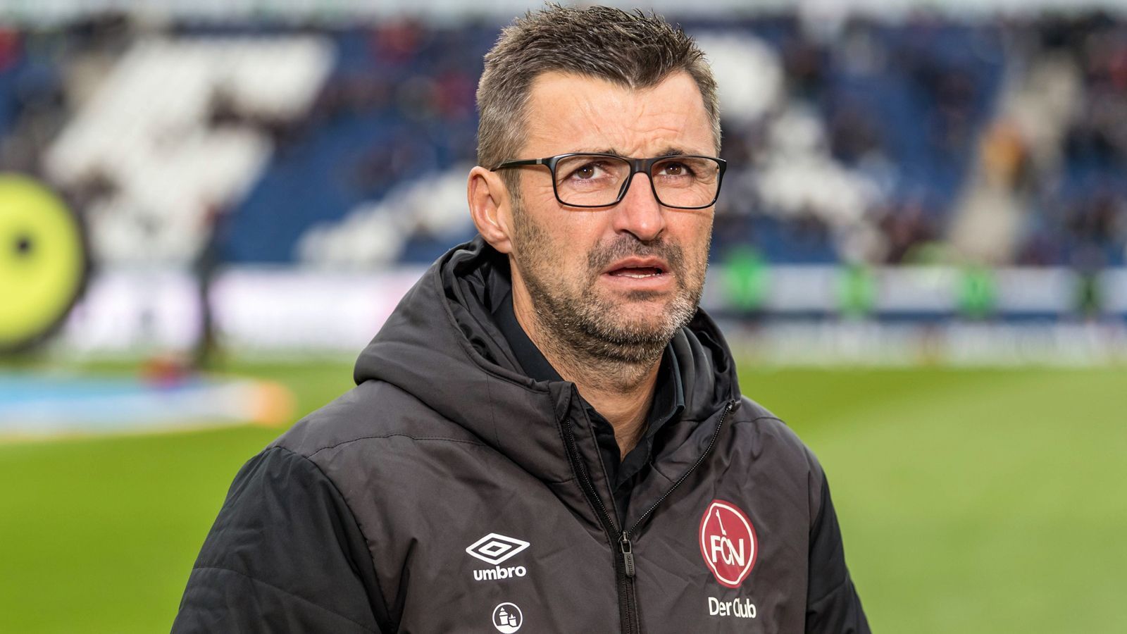 
                <strong>Platz 1 - 1. FC Nürnberg</strong><br>
                Trainerwechsel seit 1963: 55Aktuelle Trainer: Boris Schommers/Marek Mintal (Ex-Trainer Michael Köllner/Bild)
              