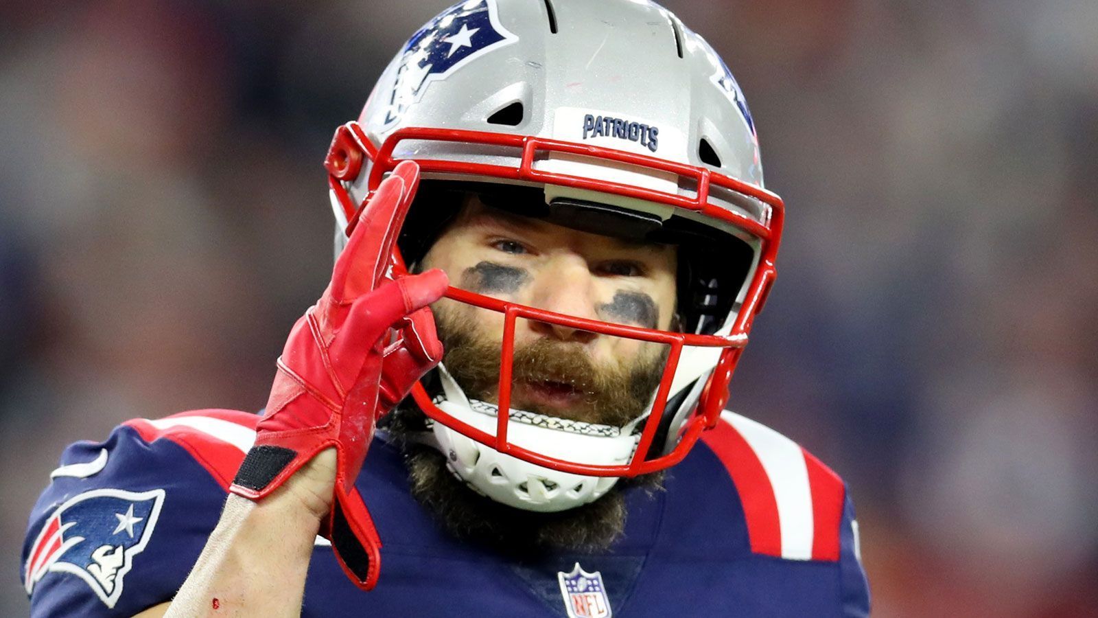 
                <strong>Julian Edelman</strong><br>
                Der prominenteste Name in dieser Aufzählung taucht schon seit 2009 im Kader der Patriots auf. Dabei wurde der gebürtige Kalifornier erst in der siebten Runde ausgewählt, erwies sich jedoch als kongenialer Brady-Partner. Sein Meisterstück machte Edelman im Super Bowl LIII, als er dank zehn Catches für 141 Yards zum MVP bestimmt wurde. Es wird zweifellos essentiell für die "Pats" sein, dass der dreimalige Super-Bowl-Champion und Newton ähnlich gut harmonieren wie er es mit dem "GOAT" tat.
              