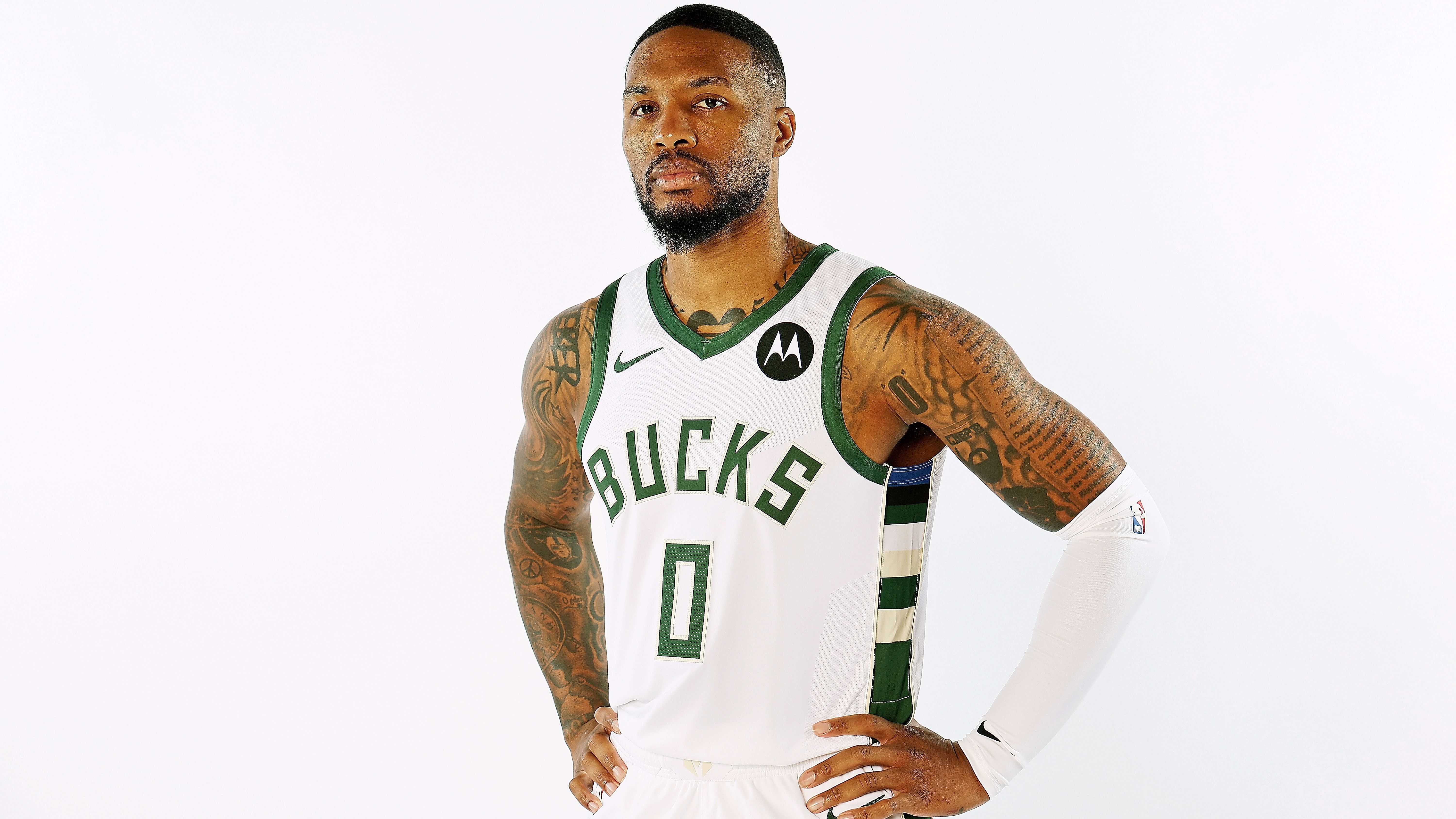 <strong>Welcher Neuzugang wird den größten Einfluss auf sein Team haben?</strong> <br>1. Damian Lillard (Foto), Milwaukee – 47%<br> 2. Jrue Holiday, Boston – 13%<br> 3. Bradley Beal, Phoenix – 10%<br>4. (geteilt) Kristaps Porzingis, Boston – 7%<br> 4. (geteilt) Fred VanVleet, Houston – 7%<br> 4. (geteilt) Victor Wembanyama, San Antonio – 7%<br>Außerdem erhielten Stimmen: Dillon Brooks (Houston), Jusuf Nurkic (Phoenix) und Marcus Smart (Memphis)