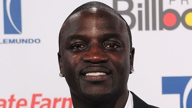 Akon Image