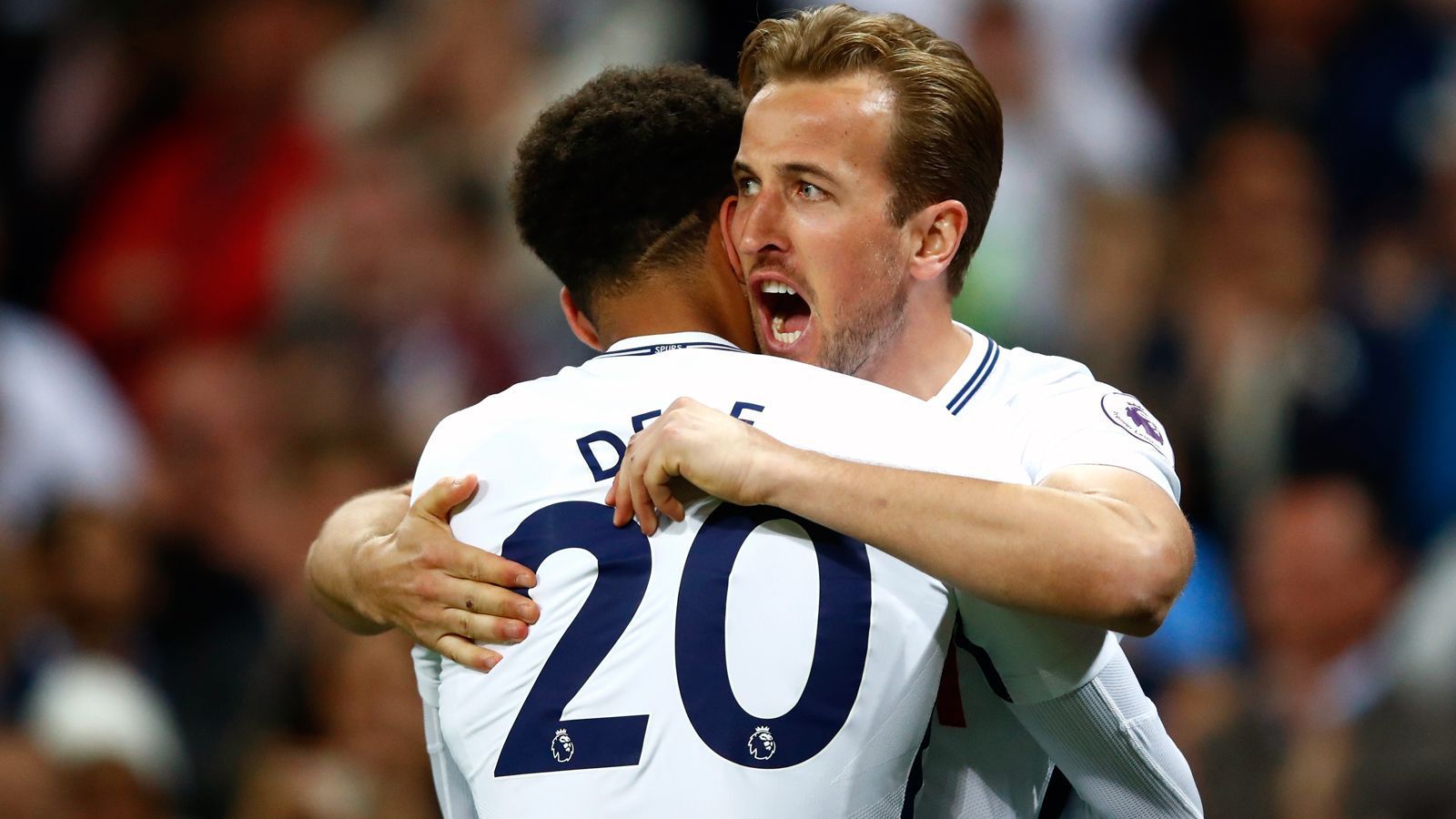 
                <strong>Platz 16 - Tottenham Hotspur (England)</strong><br>
                Social-Media-Fans gesamt: 15,1 MillionenFacebook: 10,1 MillionenTwitter: drei MillionenInstagram: zwei Millionen
              