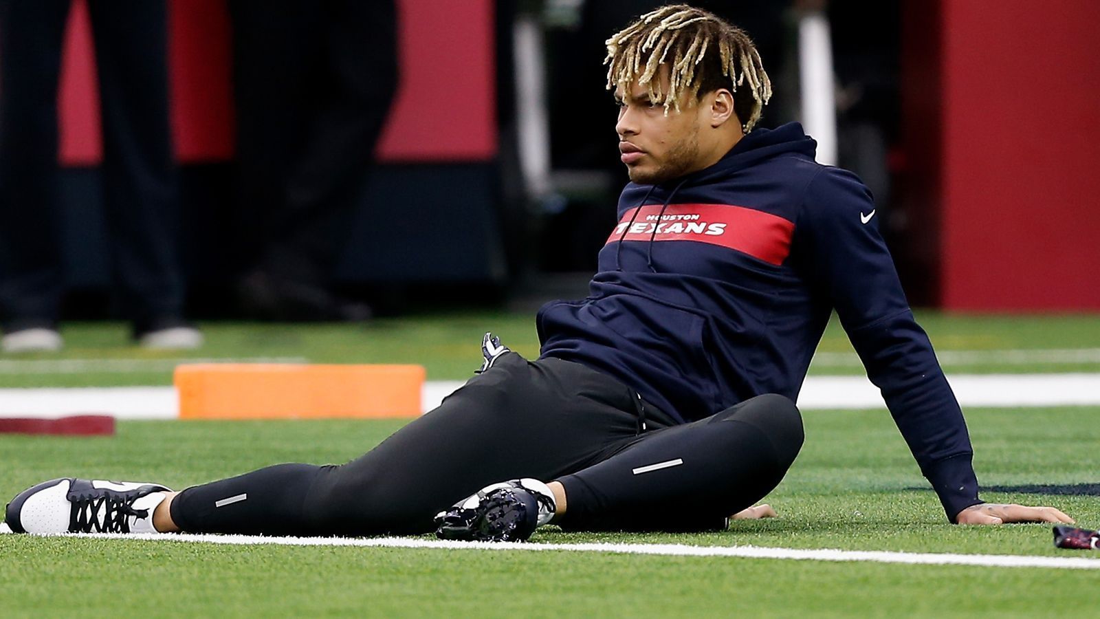 
                <strong>Tampa Bay Buccaneers: S Tyrann Mathieu</strong><br>
                Nach seiner Entlassung bei den Arizona Cardinals und einem Jahr bei den Houston Texans könnte Tyrann Mathieu wieder in die Arme seines größten Förderers zurückkehren. Unter dem neuen Buccaneers-Coach Bruce Arians stieg Mathieu zu einem der Besten seines Fachs auf.
              