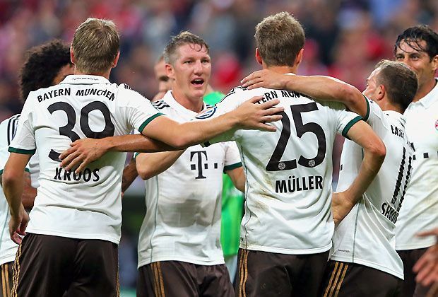 
                <strong>FC Bayern München - Hannover 96 4:1</strong><br>
                Doch die Bayern können sich auf Thomas Müller verlassen: Der Angreifer stellt mit seinem zweiten Treffer den alten Abstand wieder her und sorgt gleichzeitig für die Entscheidung. Der eingewechselte Franck Ribery markiert dann noch das 4:1
              