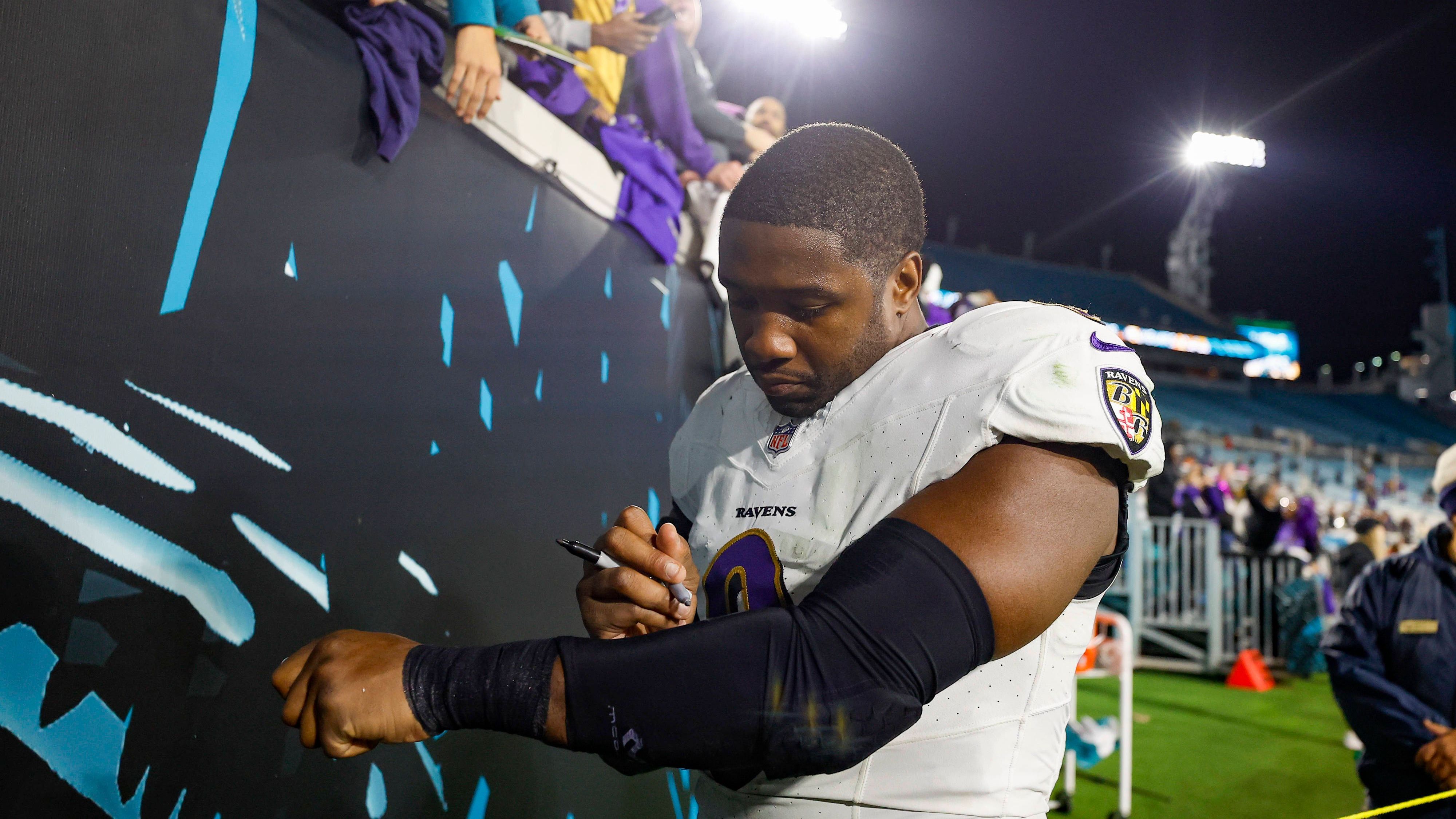 <strong>AFC: Middle Linebacker</strong><br>Starter: Roquan Smith (Baltimore Ravens)<br>Backup: Patrick Queen (Baltimore Ravens)