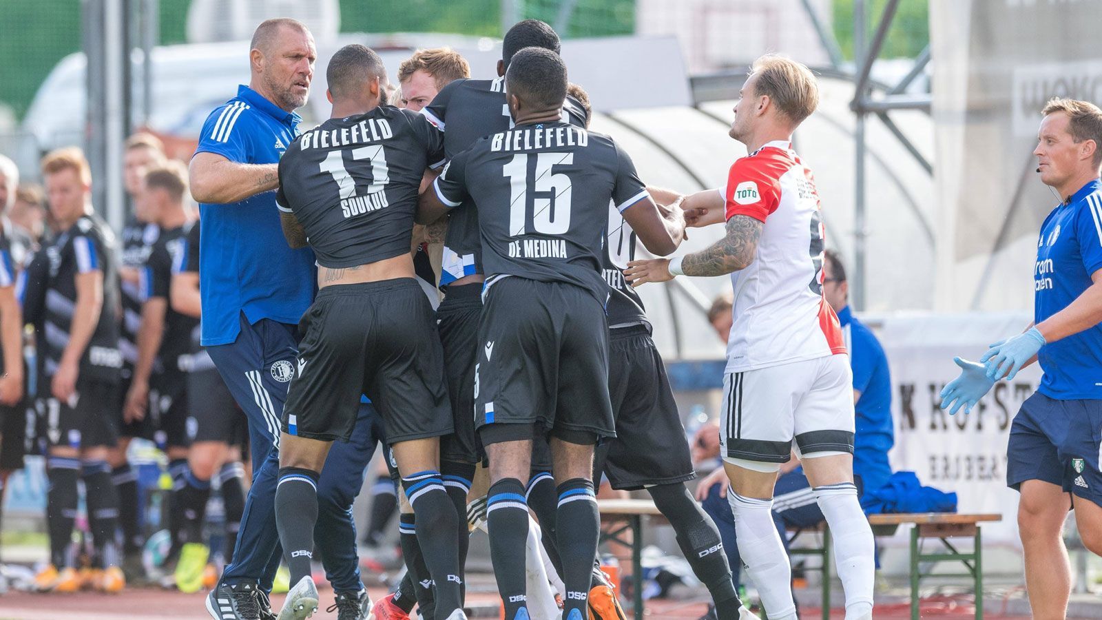 
                <strong>Sonntag, 6. September</strong><br>
                FC Groningen - Arminia Bielefeld 1:1SC Freiburg - Gornik Zabrze 4:1SC Freiburg - SV Sandhausen 1:1
              