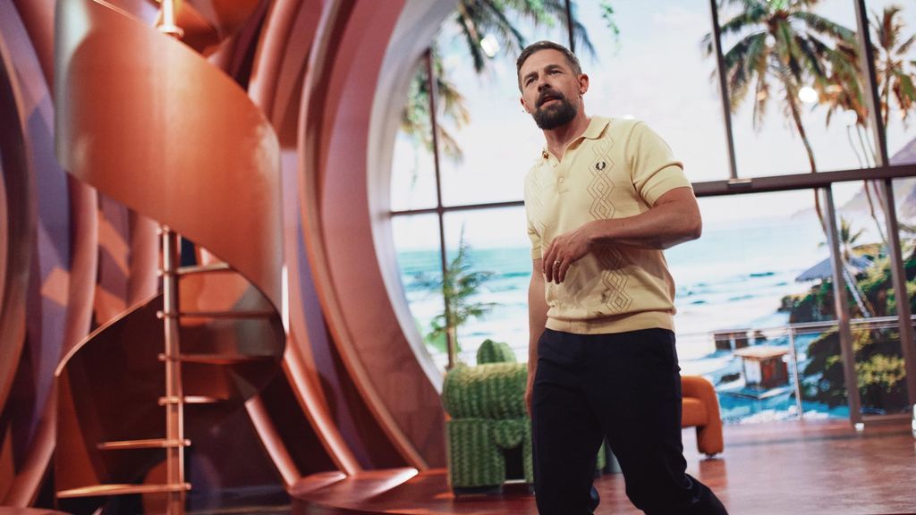 Vom Dealer und aus der Apotheke? Klaas Heufer-Umlauf wagt verrückten Cannabis-Test
