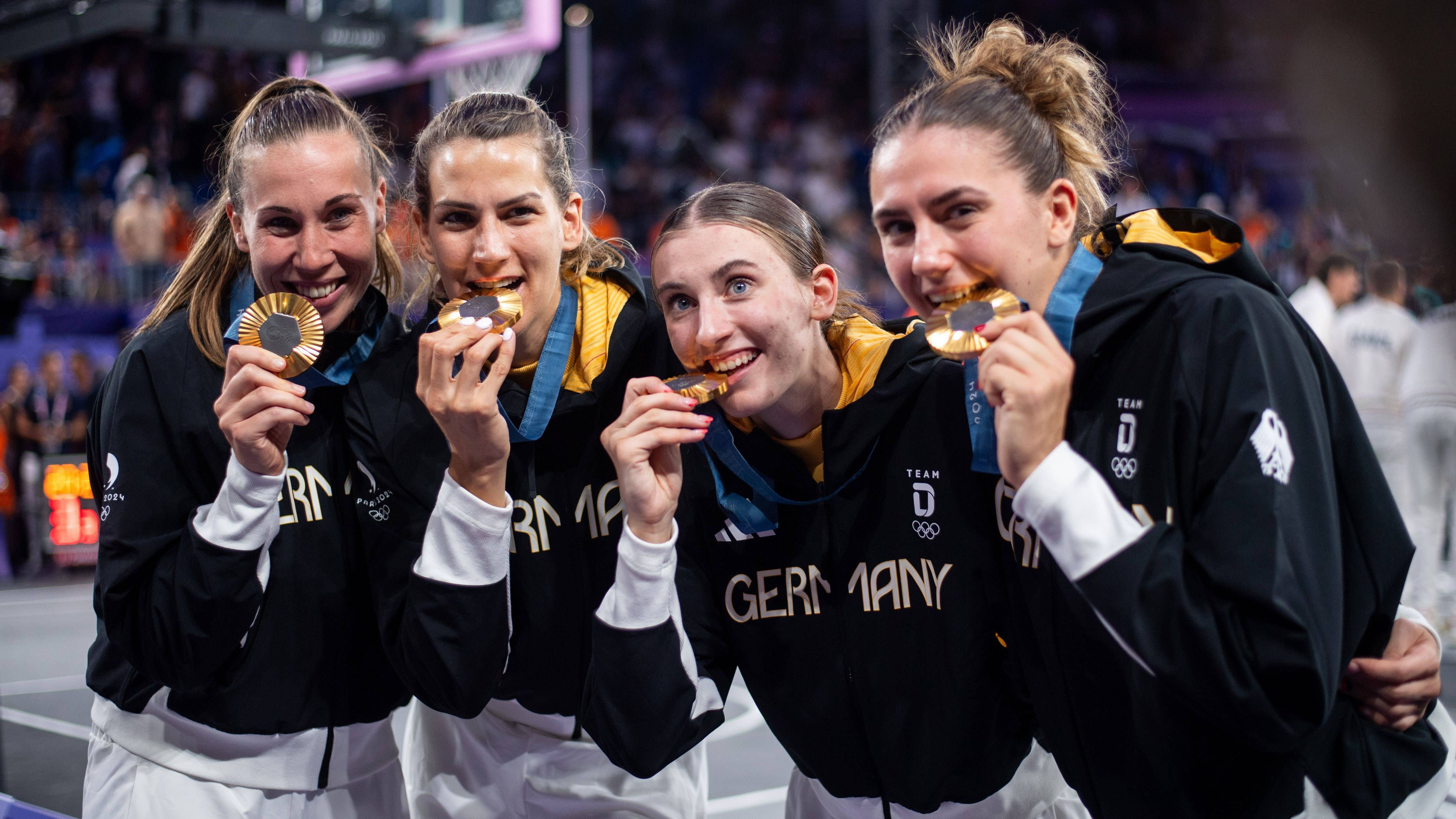 <strong>Gewinner: 3x3 Basketballerinnen</strong><br>Was für ein unfassbares Turnier der deutschen 3x3-Basketballerinnen, die diverse Spiele auf Messers Schneide für sich entscheiden konnten und völlig zurecht Gold im Finale gegen Spanien mit 17:16 gewannen. Das Quartett Svenja Brunckhorst, Sonja Greinacher, Elisa Mevius und Marie Reichert bewies in den entscheidenden Momenten steht die besseren Nerven als ihre Gegnerinnen.