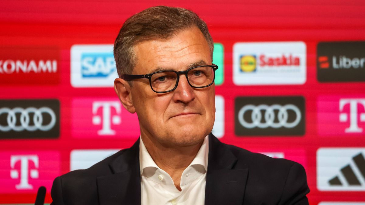 Jan-Christian Dreesen (FC Bayern Muenchen, Vorstandsvorsitzender), Pressekonferenz, Vorstellung von Vincent Kompany, FC Bayern Muenchen, 30.05.2024, Pressekonferenz, Vorstellung von Vincent Kompany...