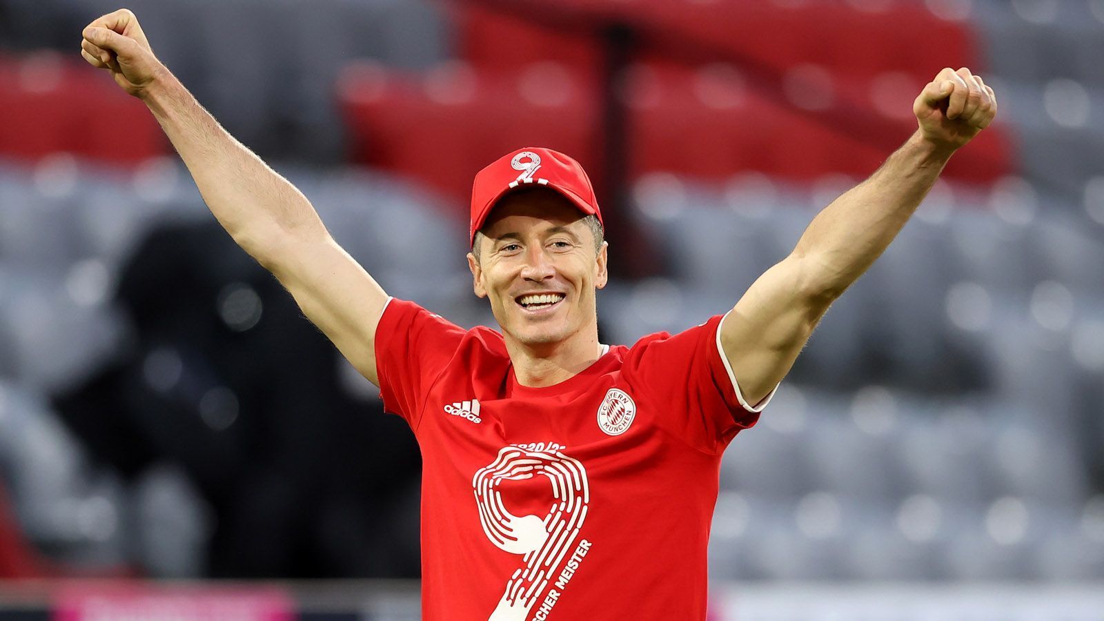 
                <strong>Kategorie: Nationale Titel</strong><br>
                Robert Lewandowski bringt es auf neun Deutsche Meistertitel, sieben davon mit dem FC Bayern, zwei mit Borussia Dortmund. Viermal gewann er den DFB-Pokal (3x Bayern, 1x BVB).Müller-Lewandowski 1:2
              