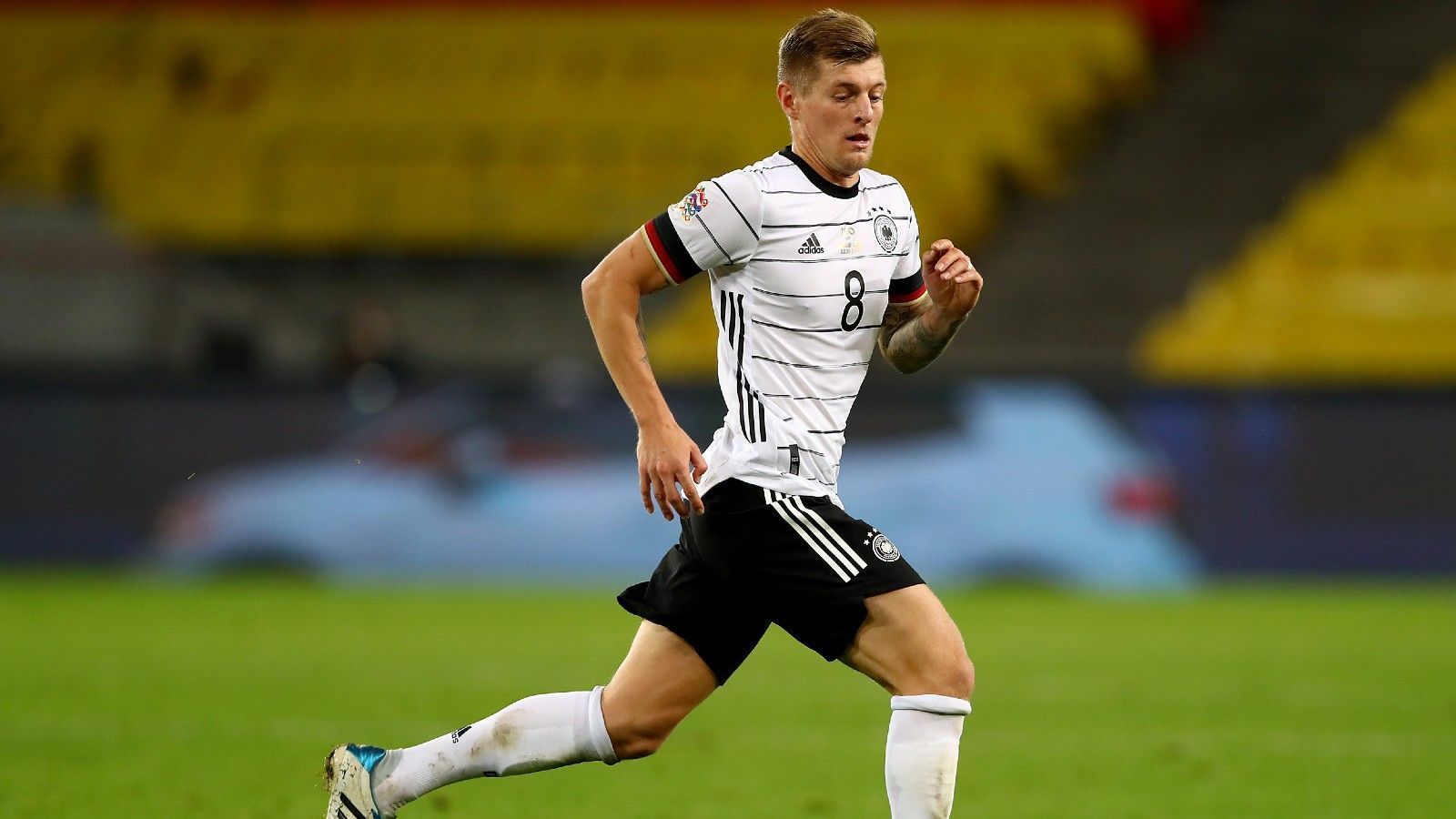 
                <strong>Mittelfeld: Toni Kroos (Real Madrid)</strong><br>
                 - 101 Einsätze - Debüt im März 2010
              