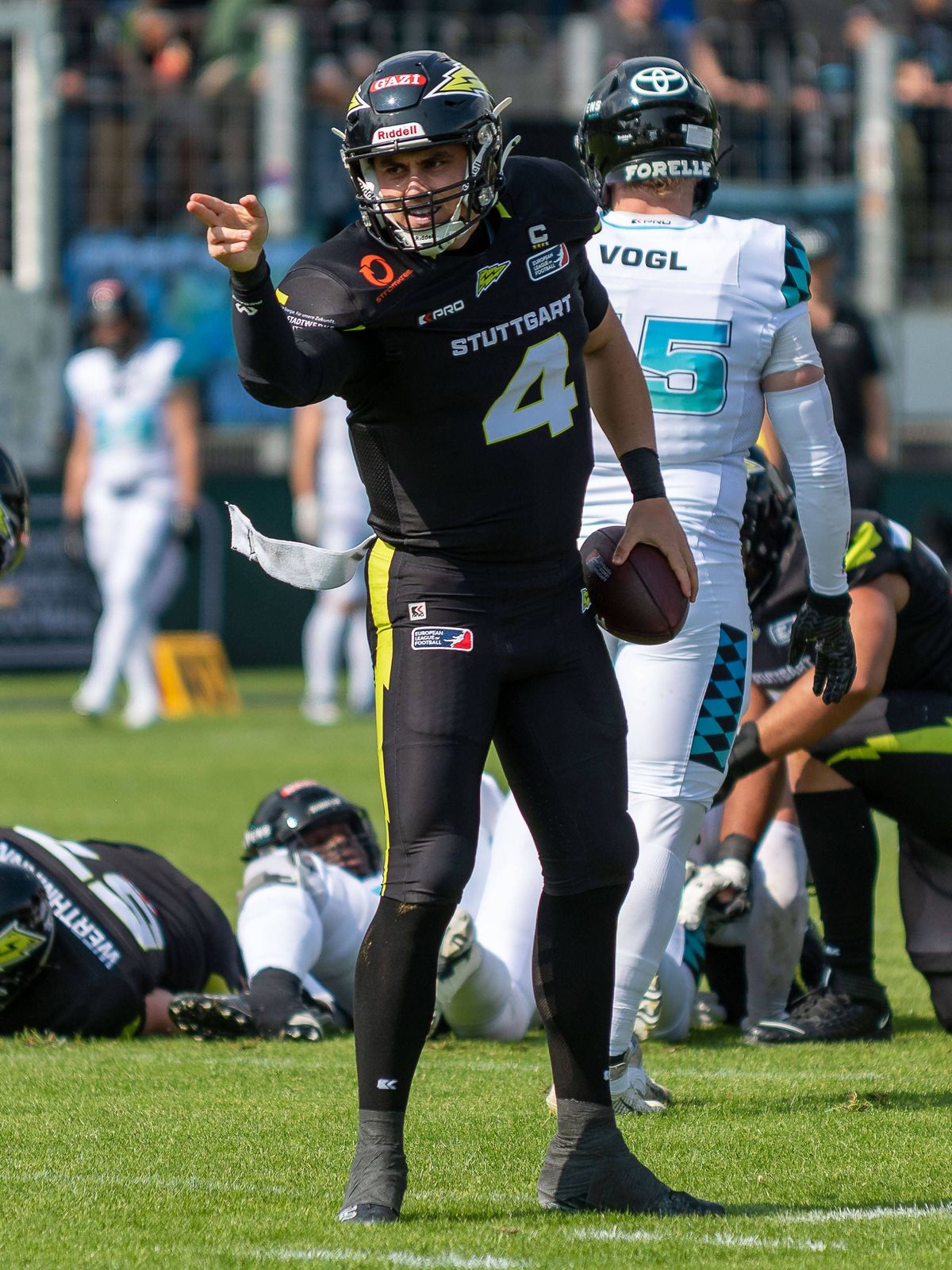 Surge siegt gegen die Ravens
