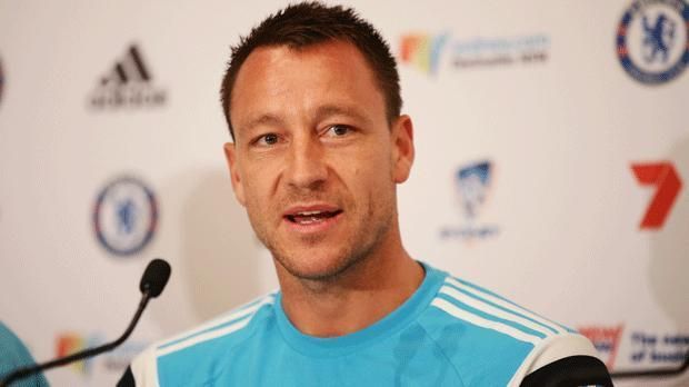 
                <strong>John Terry</strong><br>
                John Terry: Der kantige Innenverteidiger kommt mit dem FC Chelsea in der laufenden Saison nicht in Schwung. Gerüchten zufolge liegt ihm ein Angebot aus Katar vor. Wir fänden Amerika auch nicht schlecht.
              