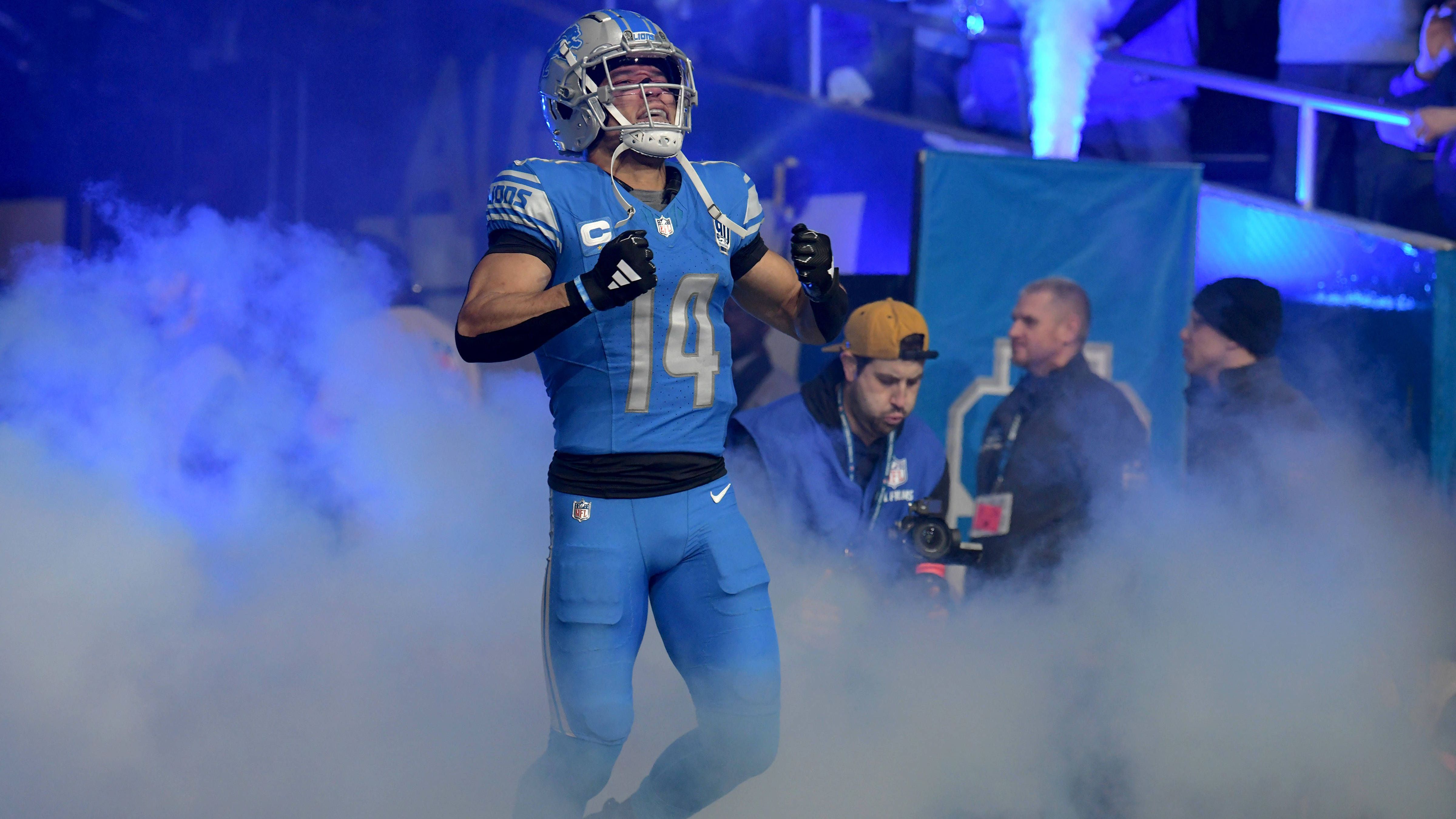 <strong>Gewinner: Amon-Ra St. Brown (Detroit Lions)</strong><br>Der Deutsch-Amerikaner war am ersten Playoff-Sieg der Lions seit 32 Jahren maßgeblich beteiligt. Der Wide Receiver fing beim knappen 24:23 gegen die Los Angeles Rams sieben Pässe für 110 Yards und krönte seine Leistung mit der wohl wichtigsten Aktion seiner bisherigen Karriere. Sein letzter Catch bescherte Detroit ein neues First Down und besiegelte so den Sieg.