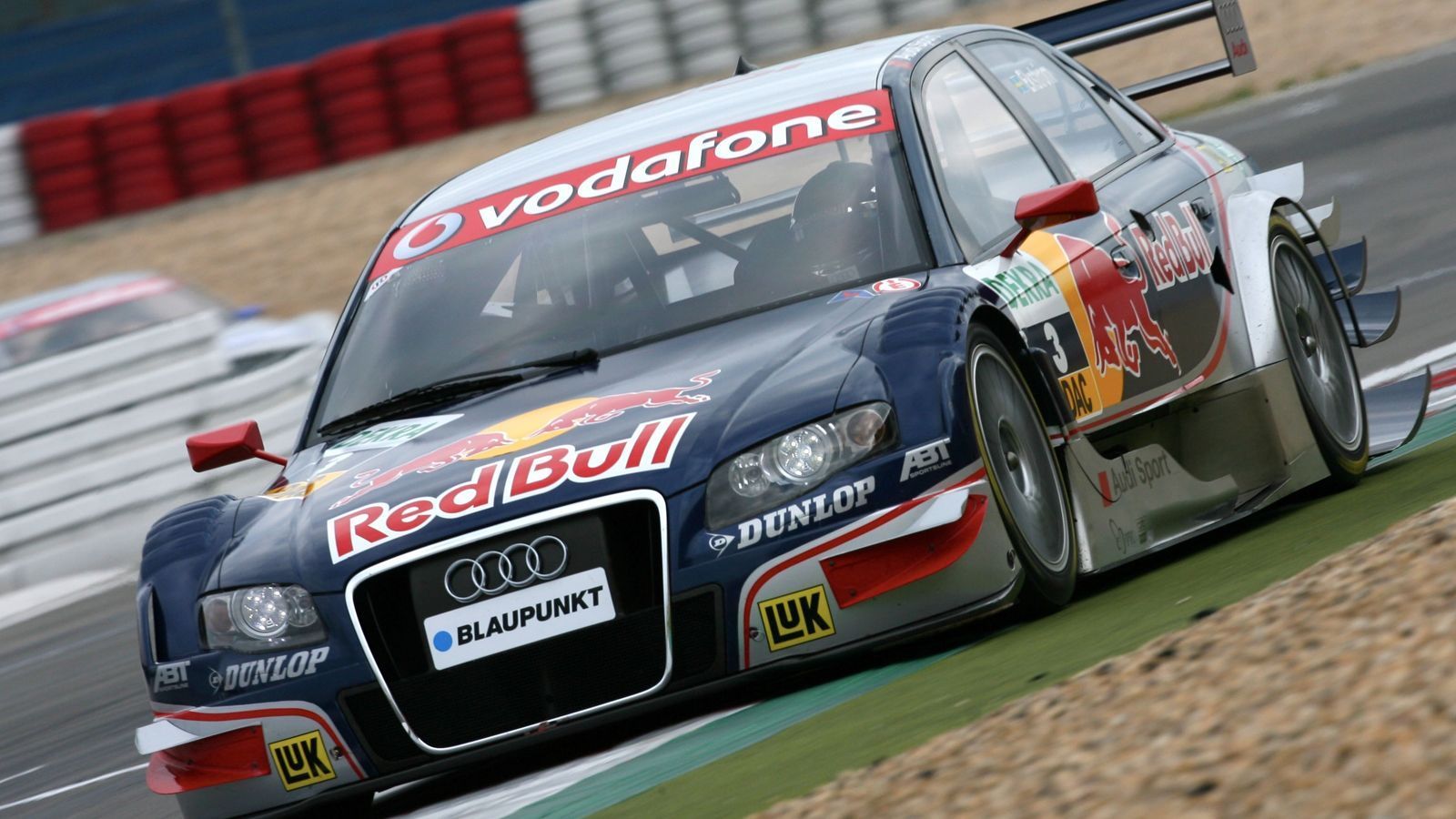 
                <strong>2007: Audi A4 DTM</strong><br>
                Mattias Ekström
              