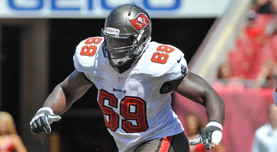 
                <strong>Platz 2: Demar Dotson - 206 cm</strong><br>
                Offensive TackleTampa Bay Buccaneers
              